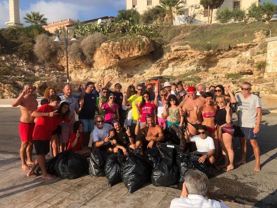 #LampedusaSenzaPlastica: ripuliti i fondali della “Tabaccara” #LampedusaSenzaPlastica: ripuliti i fondali della “Tabaccara”